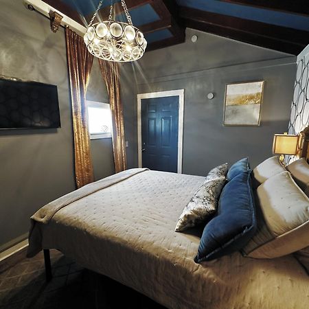 The Q Loft Galveston Villa Bagian luar foto