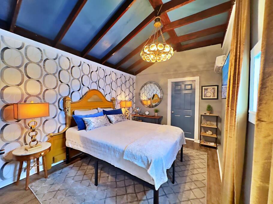 The Q Loft Galveston Villa Bagian luar foto