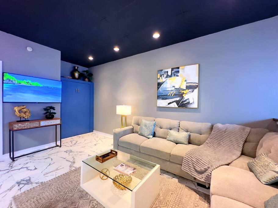 The Q Loft Galveston Villa Bagian luar foto