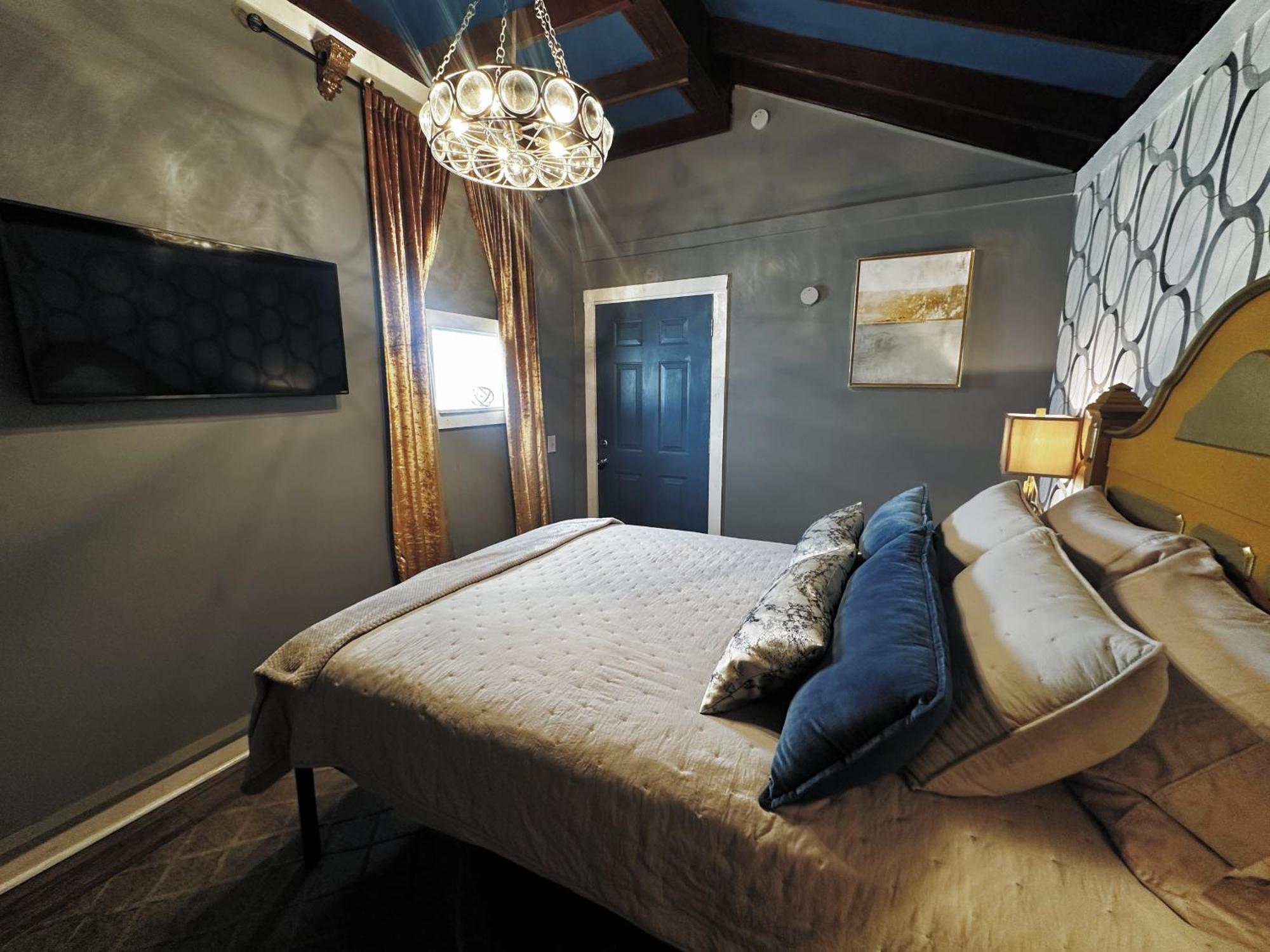 The Q Loft Galveston Villa Bagian luar foto